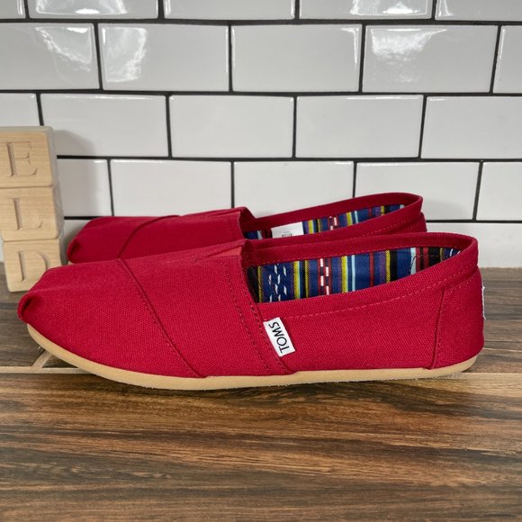 Toms Classic Women's Size 9 Shoes Red Canvas Comfort Slip On Alpargata Flat - Picture 1 of 12